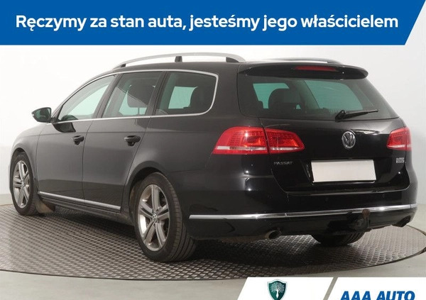 Volkswagen Passat cena 45000 przebieg: 205790, rok produkcji 2013 z Lesko małe 232